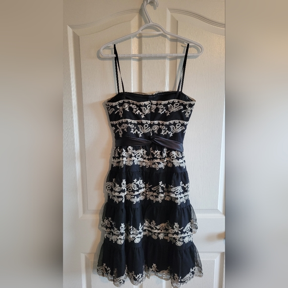 BCBG - Picture 3 of 4